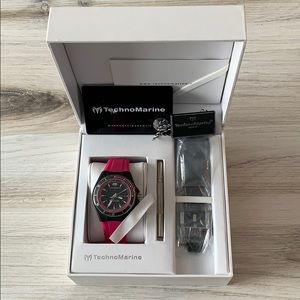 Brand New Technomarine watch